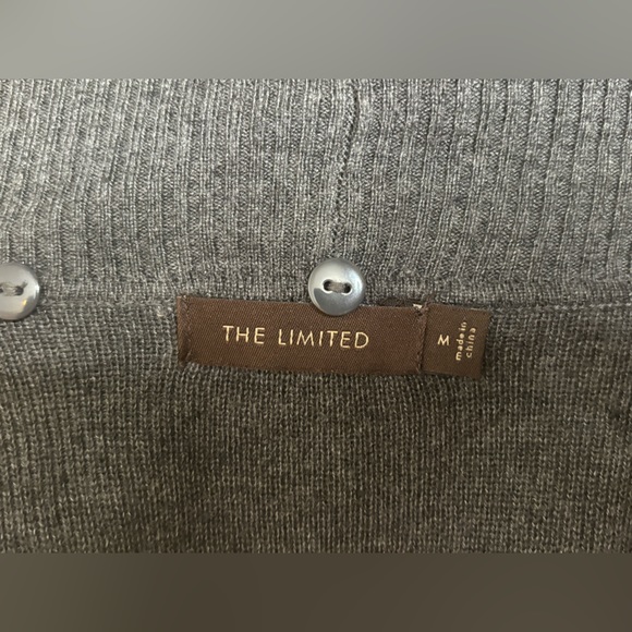 The Limited- Size Medium- Open front cardigan with attached belt- Charcoal color - Picture 3 of 4